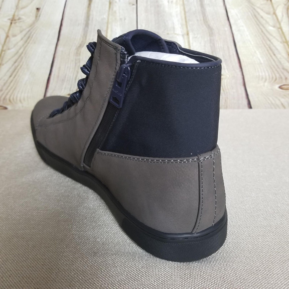 Kenneth Cole Lace-Up Designer Shoes - Picture 6 of 7